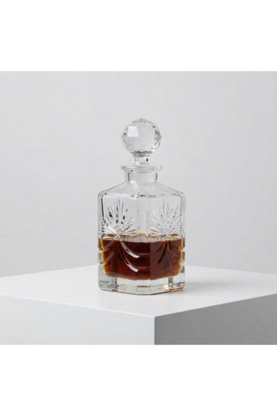 Qshwateb Aged Siyufi Oud Oil |   The Fragrance of Authenticity and the Splendor of Arab Heritage