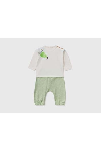 United Colors of Benetton Printed Long-Sleeve T-Shirt and Pants Set