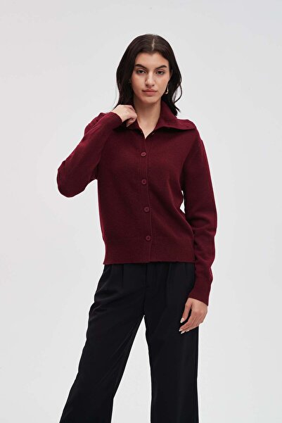 menta Solid Button-Front Cardigan