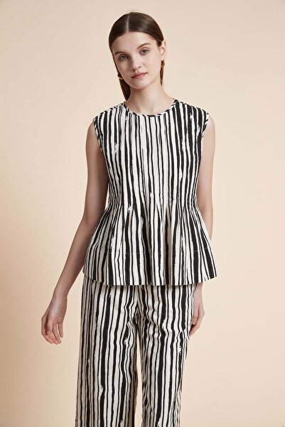 Yola Striped Sleeveless Blouse