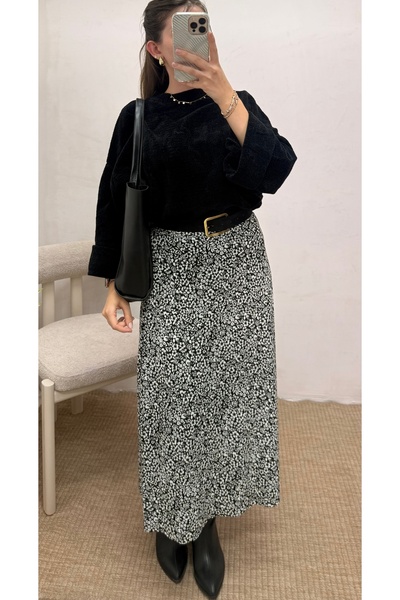 Hepsi Moda تنورة واسعة منقوشة بالزهور - 2522 - أسود