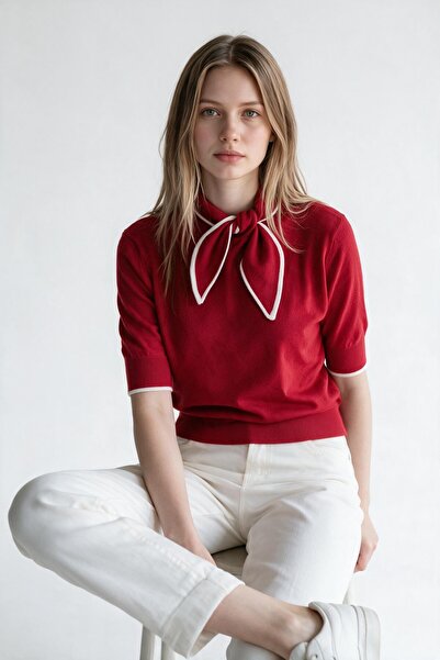 Bisou Red Short-Sleeved Knit Sweater with Collar Detail