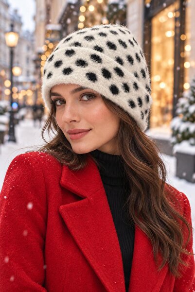Wearflawless قبعة نسائية ناعمة مزينة بنقاط منقطة، قبعة شتوية دافئة، قبعة عصرية