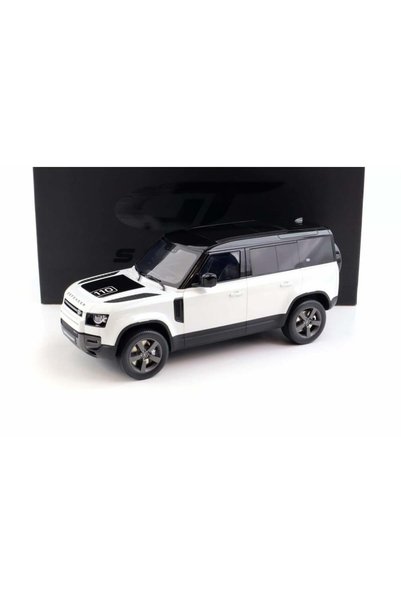 Gtspirit 1/12 جي تي سبيريت GT554 لاند روفر ديفندر 110 P400x أبيض/أسود 2021