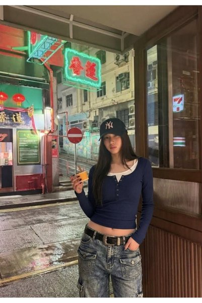 claine Henley Yaka Ekli Grunge Y2K Uzun Kollu Crop