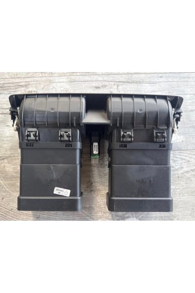 Volvo Grila ventilație centrală S40 C30 V70 cod 39879352