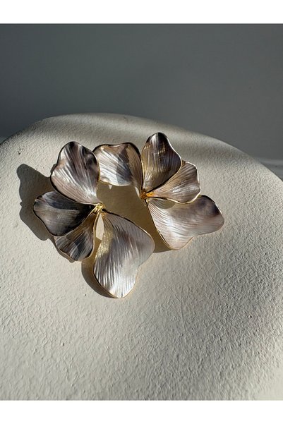 BHR AKSESUAR Gold Color White Leaf Earrings (4.7 cm)