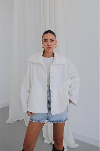 Havoş Jacke mit Stehkragen und Knöpfen in Ecru-Optik