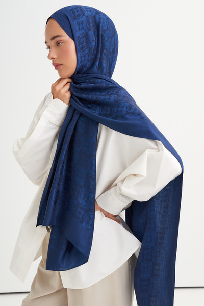 carell Noire pattern liora cotton shawl navy blue