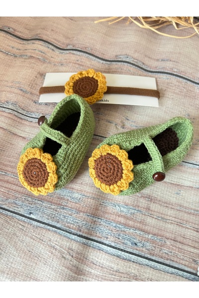 seraskids El Örgüsü Yeşil Ayçiçek Desen Yumuşak Kız Bebek Patik ve Bandana Takım