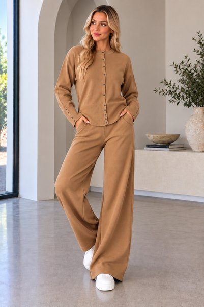 MAG STORES Women's Sporty and Stylish Knitwear Two-Piece Set with Snap Fasten...