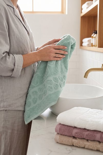 Miss Paris Home 6-Piece Leaf Jacquard Towel Set |   50X90 Hand, Face, and Hair Towel |   100% Cotton |   High Absorbency, Fast Drying