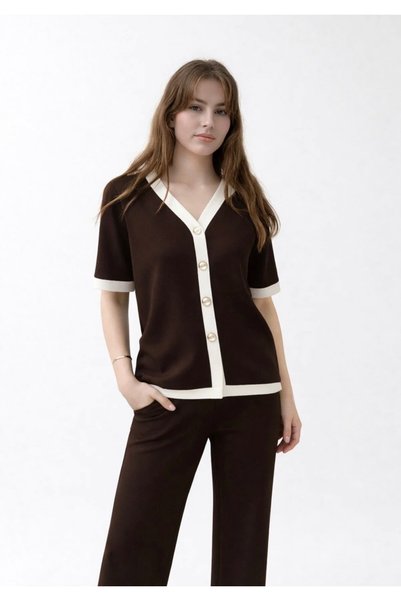 Generic Brand Women's V-Neck Contrast Detail Buttoned Summer Tracksuit Set
