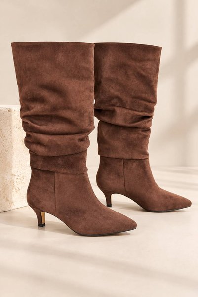 AYS SHOES Women's Suede Bellows Detailed Pointed Toe Long Boots