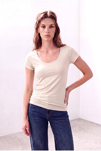 WESTMARK LONDON Women's Ecru Cotton Wide Crew Neck Short Sleeve T-Shirt Maya