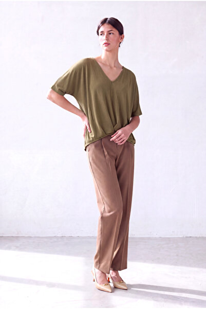 WESTMARK LONDON Women's Khaki Single Jersey Draped V-Neck 2/4 Sleeve Gathered...
