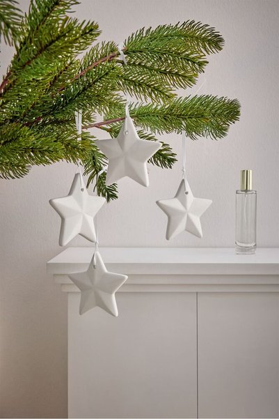 Tchibo 4 Scented Christmas Decorations, White