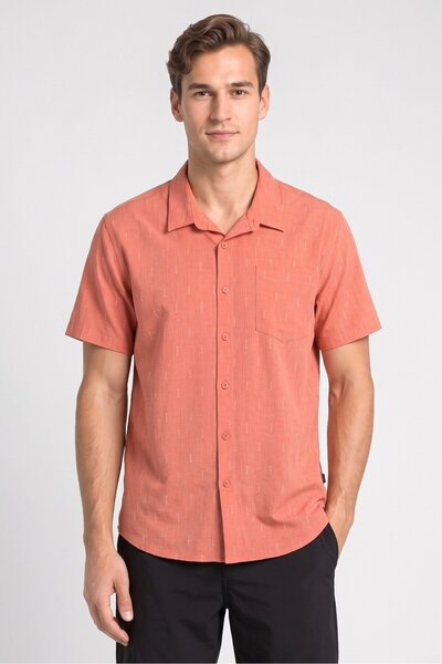 SKECHERS Men Sportswear Fit Short Sleeve Outdoor Shirt, Rust
