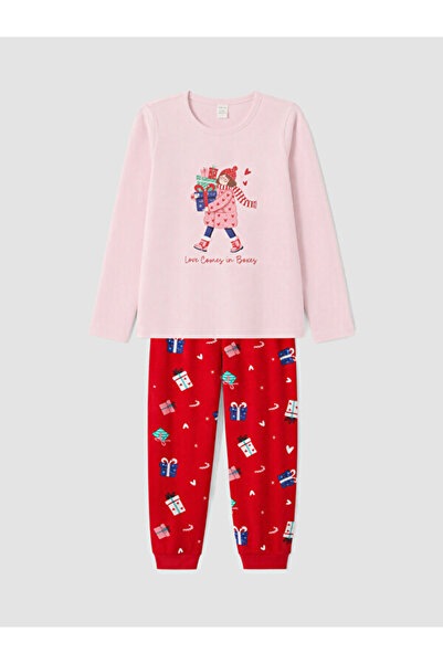LC Waikiki Quality Pieces from Çelebi Store: New Year's Themed Girls' Pajama Set