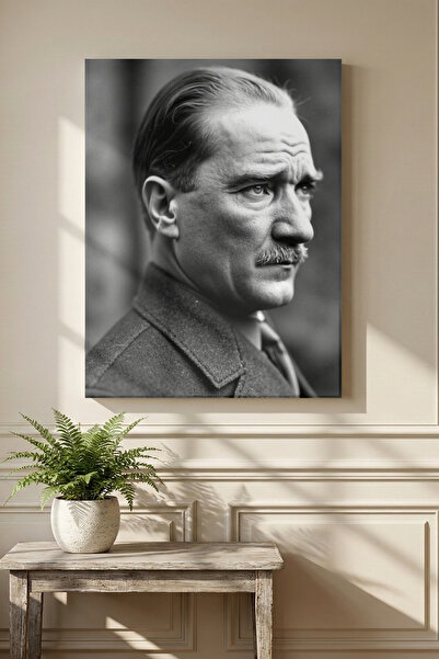 Siyah Beyaz Atatürk Temalı Kanvas Tablo Duvar Panosu - Ev ve Ofis Dekoru