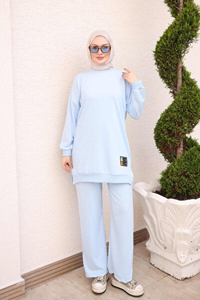 İmajButik طقم تونيك أزرق فاتح مع شعار على شكل دراجة هوائية مع بنطلون
