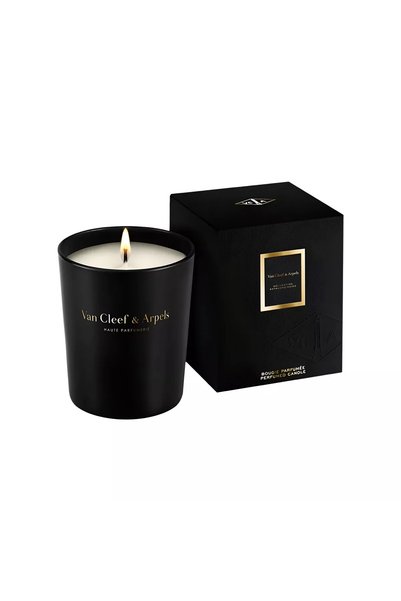 Van Cleef & Arpels شمعة معطرة من مجموعة كوليكشن إكستراوردينير برائحة الورد ال...