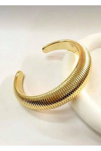 Generic Brand Mika Women's Gold Handcuff Bracelet