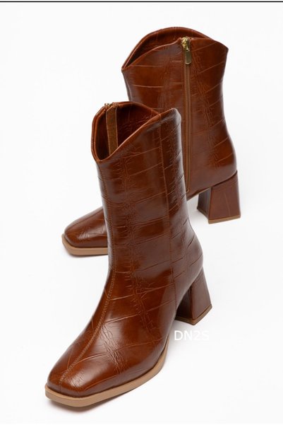 DN2S Women's Croco Patterned Western Heeled Boots