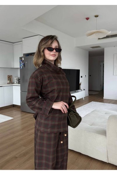 Olbia Women's Brown Plaid Stand Collar Oversize Blouse Carrot Pants Set