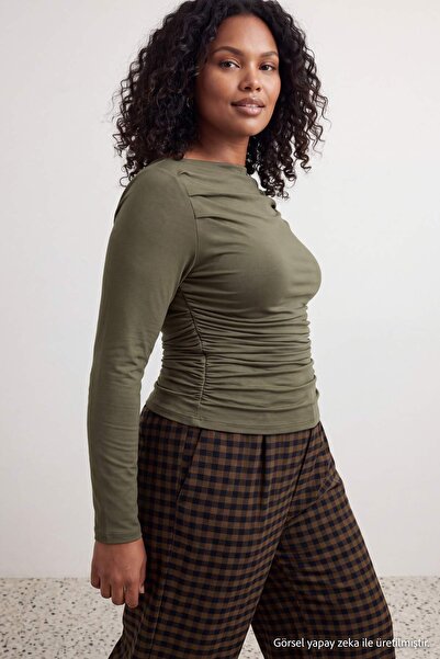 Trendyol Curve Khakifarbene, drapierte, figurbetonte, dehnbare Strickbluse mi...