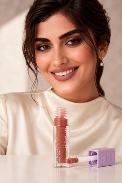 Warda Beauty Lifter Gloss Lip Gloss with Hyaluronic Acid, Hydrating High Shin...