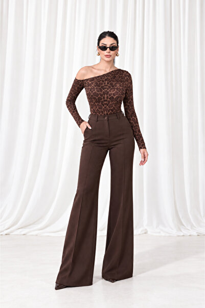 Ezya Collection Leopar Desenli Asimetrik Yaka Uzun Kollu Bluz