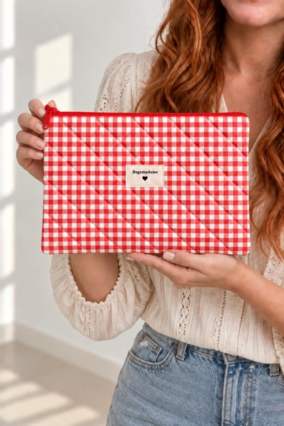 BagsMadame Red Gingham Patterned Single Compartment Zippered Clutch Portfolio...