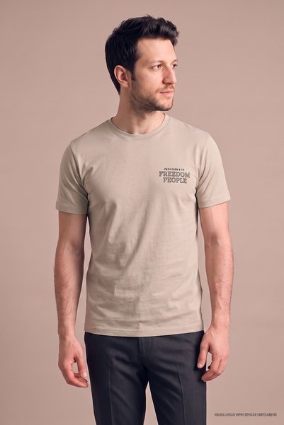 Maccali Tricou largi bej cu imprimeu Freedom pentru bărbați