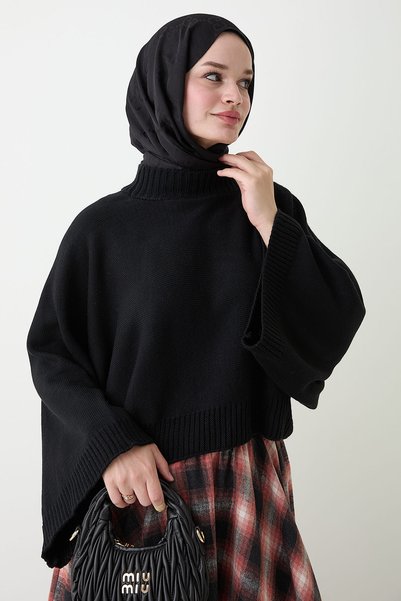 InStyle Kurzer schwarzer Crop-Strickpullover mit weiten Ärmeln