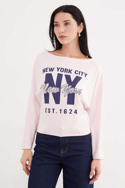 Fulla Moda New York City Printed Boat Neck Bat Sleeve Blouse