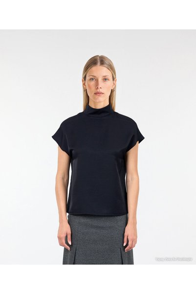 Yargıcı Regular Half Turtleneck Sleeveless Blouse