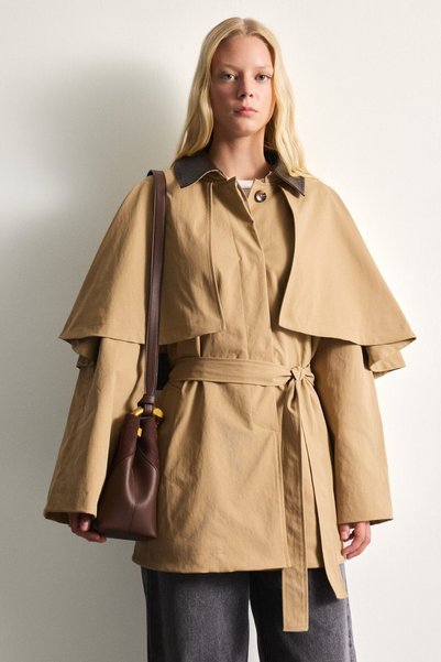 DeFacto Regular Fit Trenchcoat aus Twill mit kontrastierendem Lederkragen und...