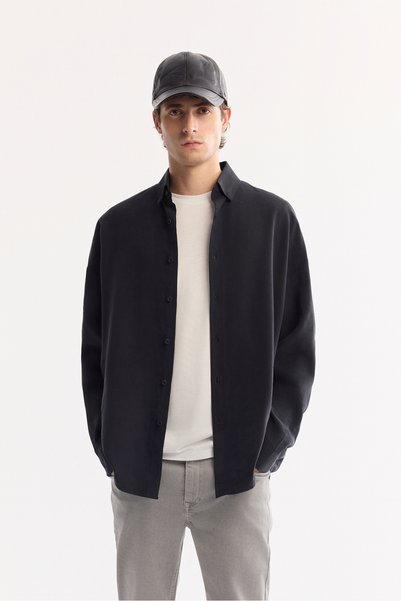Avva Men's Black Buttoned Collar Soft Touch Oversize Oversize Fit Shirt A52Y2023