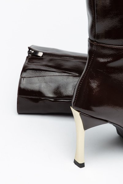 Hayalimdeki Ayakkabı Women's Brown Patent Leather Pointed Toe Thin Heeled Boots