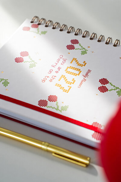 Matt Notebook 2027 Yearly Weekly Square Planner - 12 Months Cherry