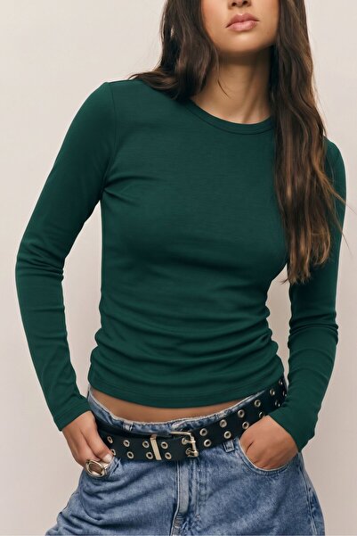 Mood Lab Women's Stretchy Fabric Slim Fit Long Sleeve T-Shirt