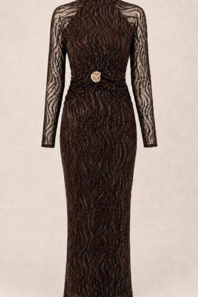 moda poni Rochie de seară cu mâneci lungi, cu model transparent, cu detalii cu sclipici maro, croială tip pește, cu broșă.