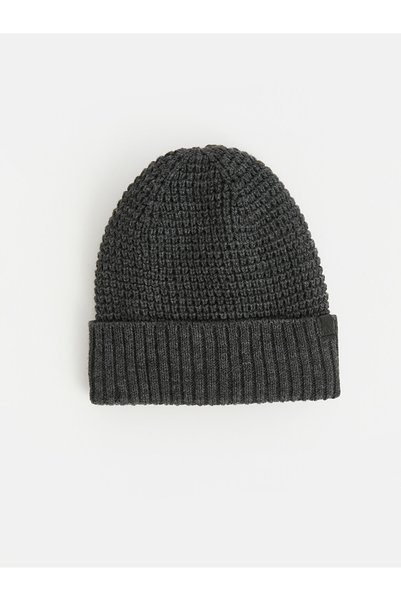 LC Waikiki Esvab • Modern & Distinctive Men's Knitwear Beanie