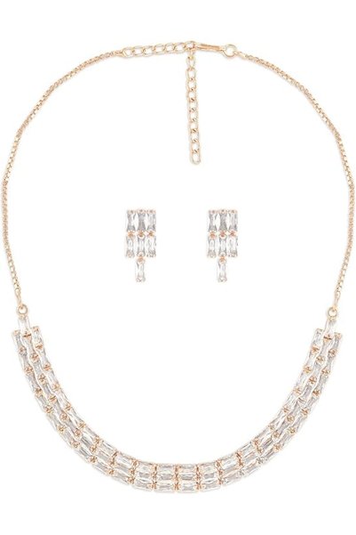 ZAVERI PEARLS طقم قلادة وأقراط للحفلات مرصع بالزركونيا المكعبة اللامعة بلون ا...