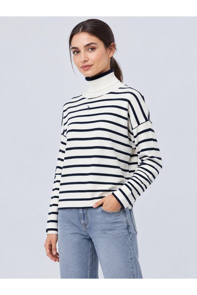 Venezia Women's Striped Turtleneck Knitwear Sweater