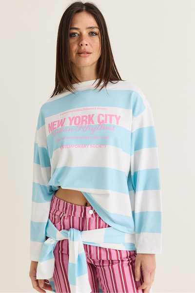 Bianco Lucci Women's Blue-White New York City Printed Striped Crew Neck Overs...