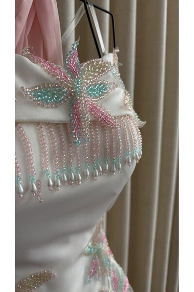 TOP BERLANTY Luxury White Evening Dress with Crystal and Colorful Embroidery Pink Chiffon Shawl