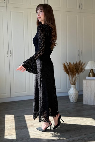 Dilay Gökoğlu Butik Rochie midi din dantelă cu volane la mâneci
