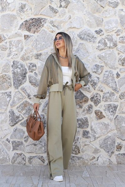 bytugcekaya Light Green Satin Garnished Tracksuit Set